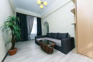 Апартаменты Апартаменты на Бесарабке Киев Апартаменты с 2 спальнями и балконом - ул. Софиевская, 1-6