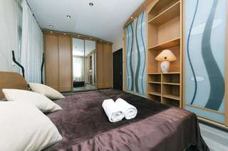 Апартаменты Апартаменты на Бесарабке Киев Апартаменты с 3 спальнями — Бульвар Леси Украинки, 8-8