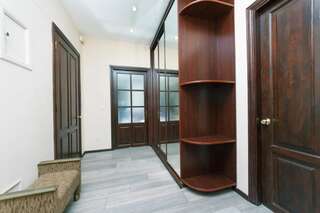 Апартаменты Апартаменты на Бесарабке Киев Апартаменты с 3 спальнями — Бульвар Леси Украинки, 8-13