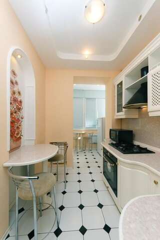 Апартаменты Апартаменты на Бесарабке Киев Апартаменты-студио - ул. Бассейная, 17-10